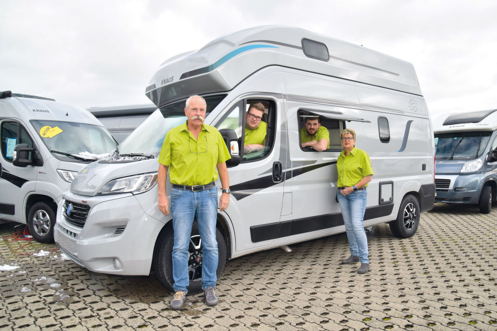 Die nächste Generation des Familienunternehmens Strewo Camper Shop übernimmt bald das Steuer.