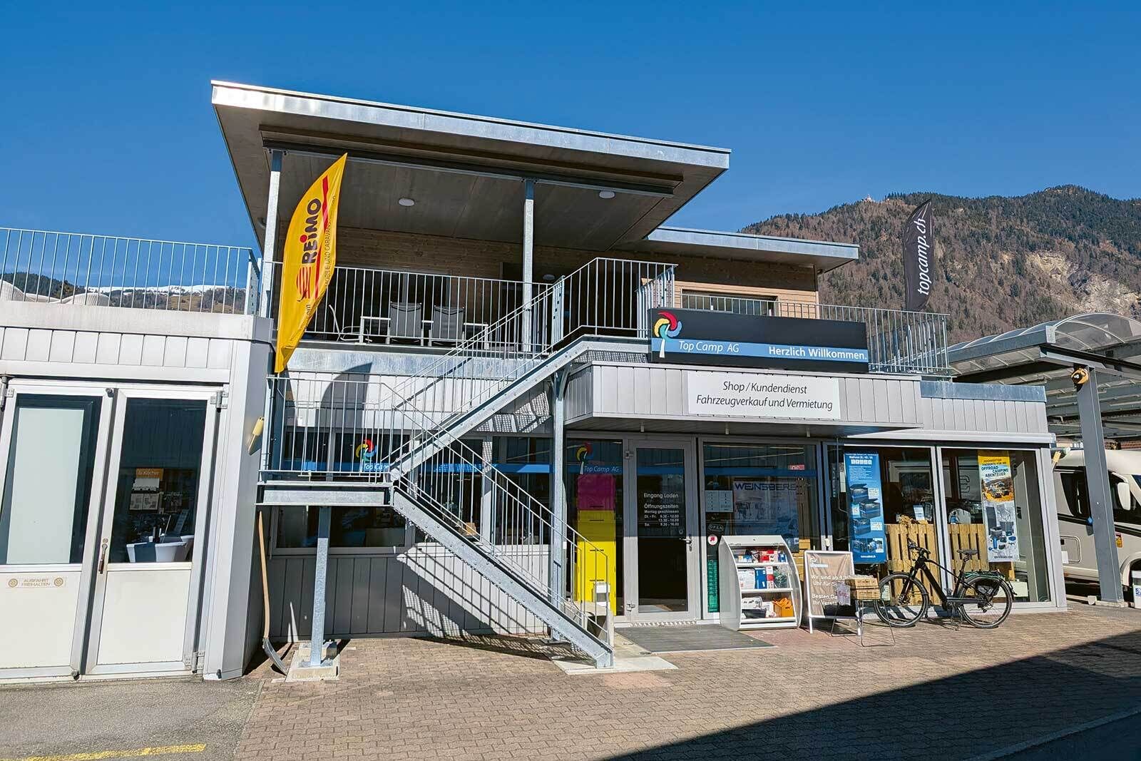 Die Top Camp AG vereint alles unter einem Dach: Campingartikel, Werkstatt, Fahrzeugverkauf und Vermietung von Wohnmobilen.