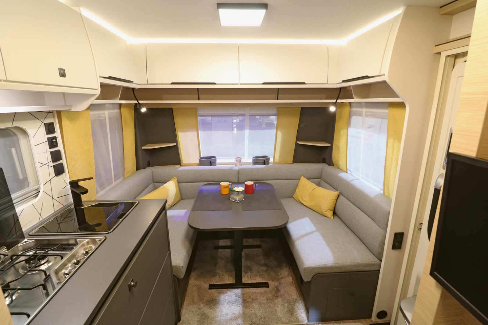 Sieben Grundrisse lanciert Fendt in der modern und elegant wirkenden Baureihe Apero.