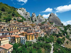 Le fait que l’on surnomme les pics rocheux escarpés de Castelmezzano les Dolomites sauvages n’a rien d’étonnant.