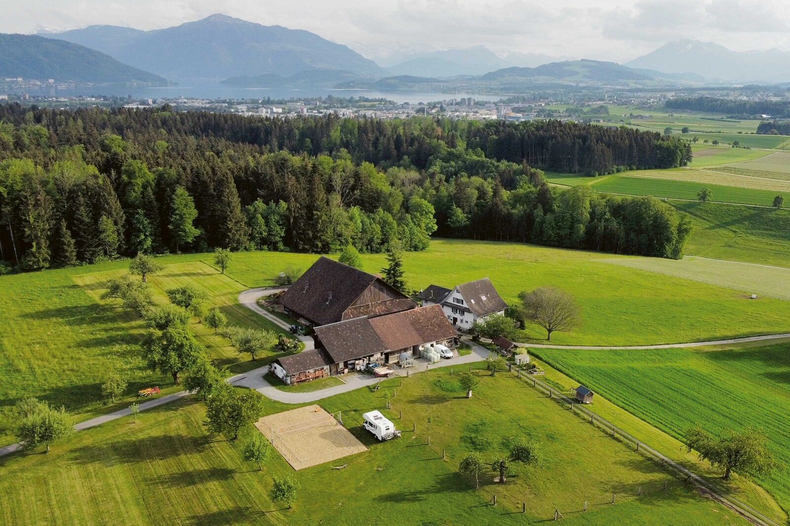 Stellplätze bei Landcamp-Bauernhöfen sind nur auf Voranmeldung verfügbar, aber dafür braucht es keine Mitgliedschaft.