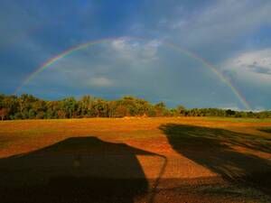 Abendstimmung mit Regenbogen.
