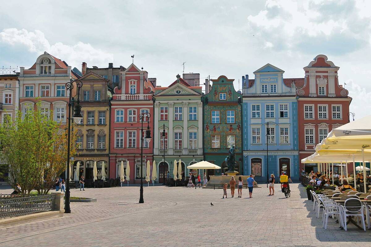 Der Stary Rynek, der lebhafte und gepflegte Hauptplatz von Poznań, vermittelt ein besonderes Lebensgefühl.