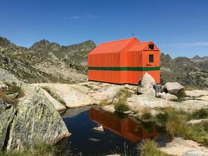 Abgelegenes Biwak im Parc Nacional d'Aigüestortes i Estany de Sant Maurici.