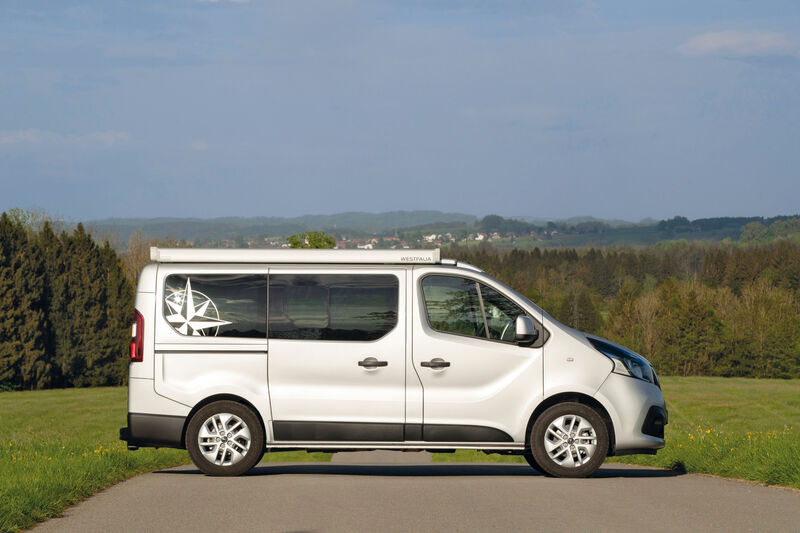 Der Ausbau des Nissan NV300 Michelangelo erfolgt durch Westfalia.