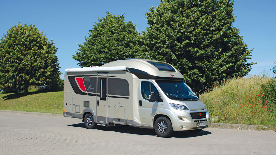 Bürstner Ixeo TL 698 G: Hubbett andersrum