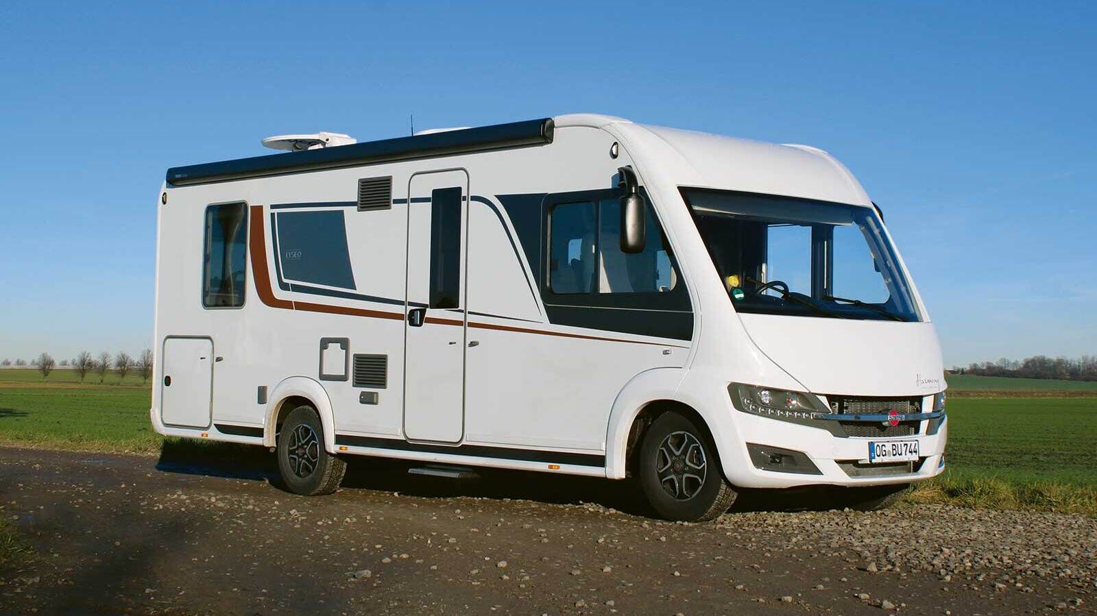 Durch die serienmässige Ausstattung mit dem leistungsstarken Turbodiesel, Wandler-Automatikgetriebe überzeugt der Lyseo I 744 in Sachen Vortrieb und Komfort, wobei auch das 4,4-Tonnen-Chassis mit hoher Zuladung glänzt.