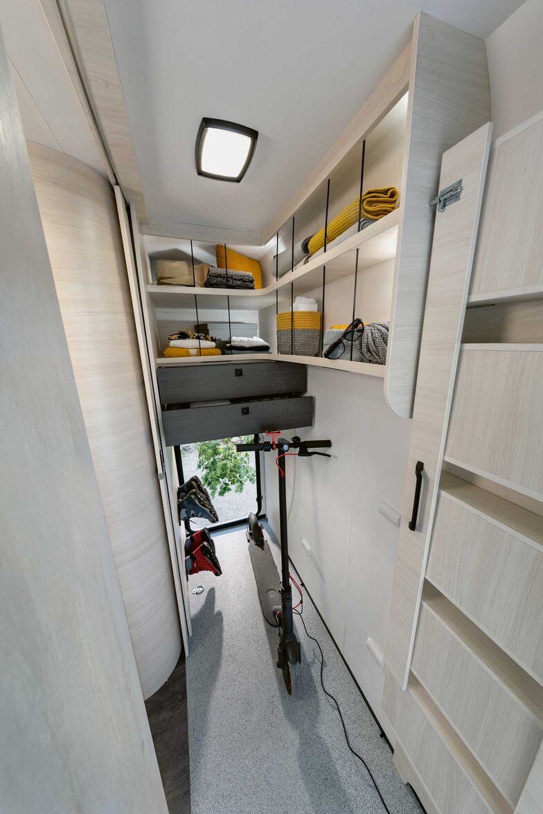 Die Garage in der Funktion als Ankleideraum.
