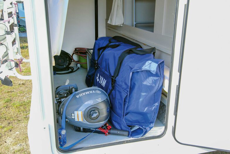 Schlauchboote lassen sich einfach im Wohnmobil oder Caravan verstauen.